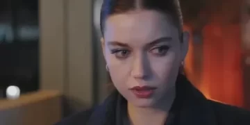 Afra Saraçoğlu o soruya sinirlendi: 'Bu çok ayıp bir şey' Afra Saraçoğlu o soruya sinirlendi: ‘Bu çok ayıp bir şey’