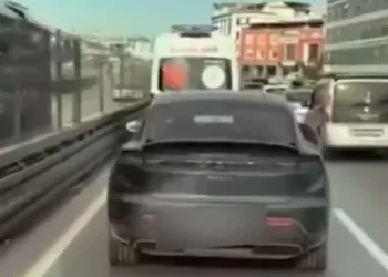 Ambulansa Yol Vermeyen Sürücüye Ceza! Ambulansa Yol Vermeyen Sürücüye Ceza!