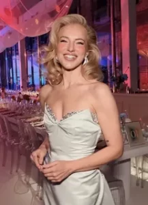 Burcu Esmersoy 6 yildir emekliyim dedi1 habermeydan