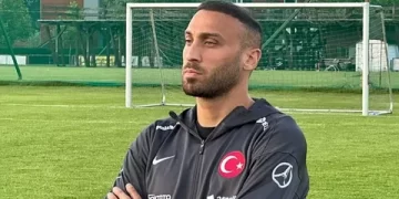 Cenk Tosun’dan açıklama: 7 yıllık evlilik bitiyor mu?