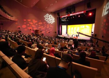 5. İstanbul Eğitim Zirvesi "Dünyayı Eğitimle İyileştirmek" Temasıyla Düzenleniyor 5. İstanbul Eğitim Zirvesi “Dünyayı Eğitimle İyileştirmek” Temasıyla Düzenleniyor