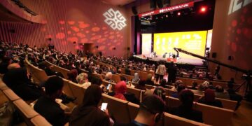 5. İstanbul Eğitim Zirvesi "Dünyayı Eğitimle İyileştirmek" Temasıyla Düzenleniyor 5. İstanbul Eğitim Zirvesi “Dünyayı Eğitimle İyileştirmek” Temasıyla Düzenleniyor