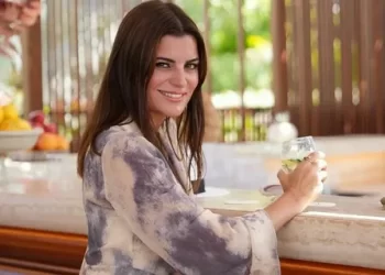 Ece Vahapoğlu kanserle savaşıyor!