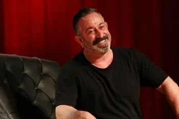 Ela Rümeysa Cebeci kanal içerisinde yasaklı madde kullandığı videoyu Cem Yılmaz'a göndermiş Ela Rümeysa Cebeci kanal içerisinde yasaklı madde kullandığı videoyu Cem Yılmaz’a göndermiş