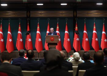 Erdoğan: Türkiye, etrafındaki bütün olumsuzluklara karşın, bir istikrar adası olma vasfını muhafaza ediyor Erdoğan: Türkiye, etrafındaki bütün olumsuzluklara karşın, bir istikrar adası olma vasfını muhafaza ediyor