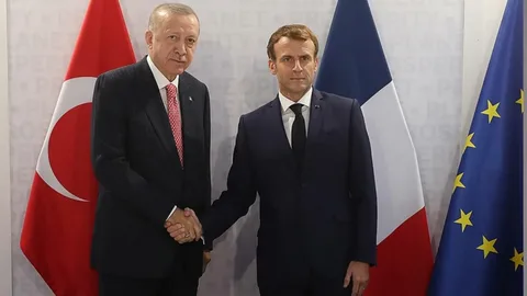 Cumhurbaşkanı Erdoğan’ın Fransa Cumhurbaşkanı Macron ile görüşmesine ilişkin açıklama Fransa Cumhurbaskani Macron1 habermeydan