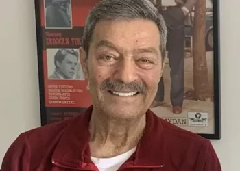 Kadir İnanır'ın en son halini paylaştı Kadir İnanır’ın en son halini paylaştı