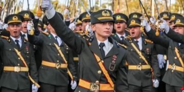 Kılıçlı yemin nedeniyle TSK’dan ihraç edilen komutan göreve iade edildi