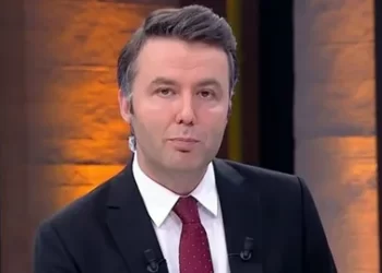 Habertürk Genel Yayın Yönetmeni Mehmet Akif Ersoy gözaltına alındı Habertürk Genel Yayın Yönetmeni Mehmet Akif Ersoy gözaltına alındı