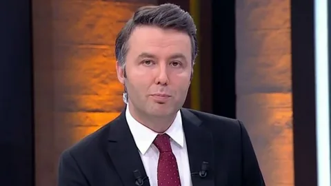 Habertürk Genel Yayın Yönetmeni Mehmet Akif Ersoy gözaltına alındı Mehmet Akif Ersoy habermeydan