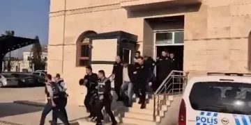 Mersin’de Trafikte Saldırıda Bulunan 3 Şüpheli Tutuklandı