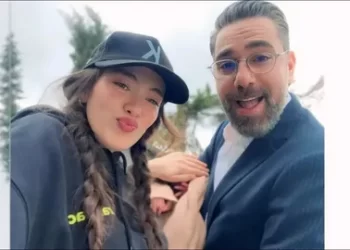 Neslihan Atagül: Aziz'e her şeyin organiğini yediriyorum Neslihan Atagül: Aziz’e her şeyin organiğini yediriyorum