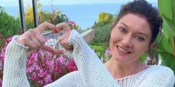 Nurgül Yeşilçay traktörden inip İstanbul'a geldi! Nurgül Yeşilçay traktörden inip İstanbul’a geldi!