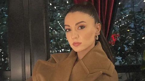 Oyuncu Burcu Özberk acı haberle yıkıldı Oyuncu Burcu ozberk aci haberle yikildi habermeydan