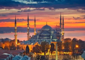 Regaib Kandili ne zaman idrak edilecek? 2025 dini günler takvimi