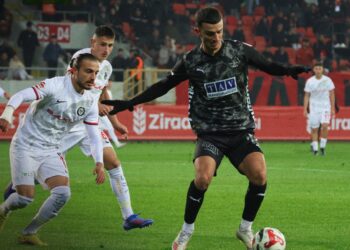 Alanyaspor, kupada Çorum FK’yı 5 golle geçti!