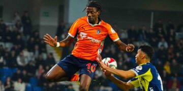 Başakşehir ile Fenerbahçe puanları paylaştı!