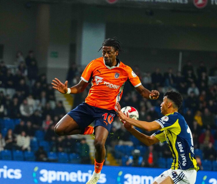 Başakşehir ile Fenerbahçe puanları paylaştı! basaksehir ile fenerbahce puanlari paylasti habermeydan e1765048672334