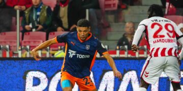 Başakşehir, Samsun deplasmanında 3 puanı kaptı! Başakşehir, Samsun deplasmanında 3 puanı kaptı!