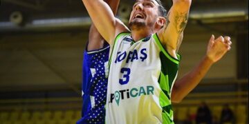 Bnei Herzliya 82-81 TOFAŞ Bnei Herzliya 82-81 TOFAŞ