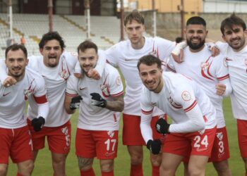 Boluspor, Serik Spor’u 4 golle geçti!