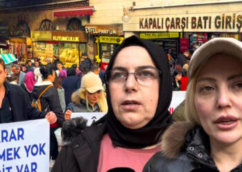 Tarihi Kapalıçarşı’da 120 milyon liralık vurgun iddiası: Vatandaşlar kuyumcunun önünde toplandı Tarihi Kapalıçarşı’da 120 milyon liralık vurgun iddiası: Vatandaşlar kuyumcunun önünde toplandı