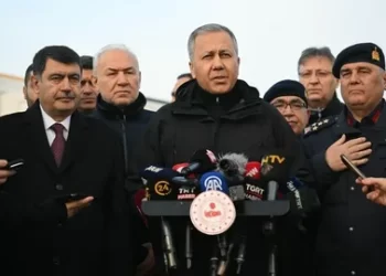 Bakan Yerlikaya’dan düşen uçağa ilişkin önemli açıklamalar