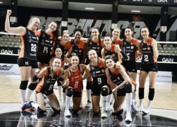 Eczacıbaşı Dynavit, Beşiktaş'ı karar setinde devirdi! Eczacıbaşı Dynavit, Beşiktaş’ı karar setinde devirdi!