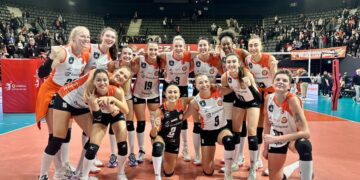 Eczacıbaşı Dynavit, Zeren Spor'a set vermedi! Eczacıbaşı Dynavit, Zeren Spor’a set vermedi!