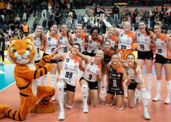 Eczacıbaşı, Galatasaray’a set vermedi!