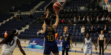 Fenerbahçe Opet, Emlak Konut’u farklı geçti!