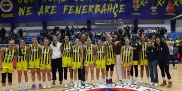 Fenerbahçe Opet, Nesibe Aydın’ı faklı yendi!