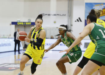 Fenerbahçe Opet’ten, Ormanspor’a 49 sayı fark!