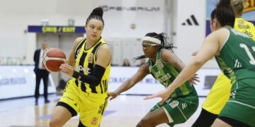 Fenerbahçe Opet’ten, Ormanspor’a 49 sayı fark!