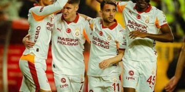 Galatasaray, Antalya'dan 3 puanla dönüyor! Galatasaray, Antalya’dan 3 puanla dönüyor!