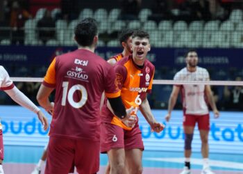 Galatasaray, İstanbul Gençlik'i altın sette devirdi! Galatasaray, İstanbul Gençlik’i altın sette devirdi!