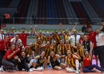 Göztepe, Beşiktaş'ı karar setinde geçti! Göztepe, Beşiktaş’ı karar setinde geçti!