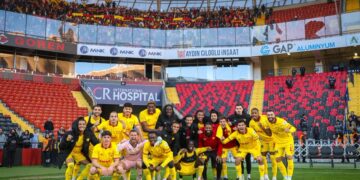 Göztepe, Gaziantep'ten 3 puanla dönüyor! Göztepe, Gaziantep’ten 3 puanla dönüyor!