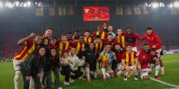 Göztepe, Samsunspor önünde 3 puanı 2 golle aldı!