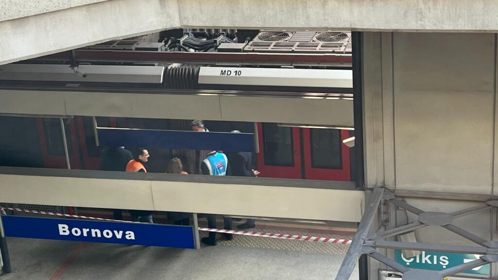 İzmir Metro’da vagon raydan çıktı izmir metro ariza habermeydan
