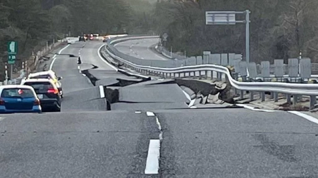 Japonya’da 7,5 büyüklüğündeki deprem: 34 yaralı, artçı uyarısı japonya deprem habermeydan