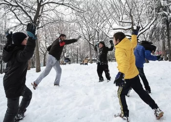 Yarın okullar tatil olacak mı? 30 Aralık Salı kar tatili beklenen iller