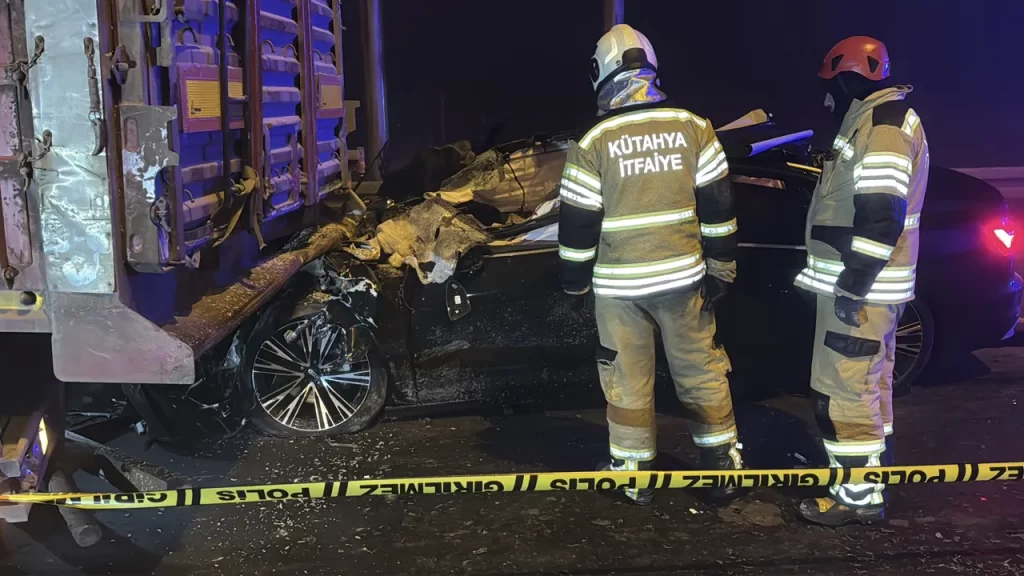 kutahyada feci kaza habermeydan