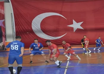 Muş Bulanık'ta, kurumlar arası futsal turnuvası heyecanı başladı! Muş Bulanık’ta, kurumlar arası futsal turnuvası heyecanı başladı!