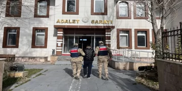 Muş Malazgirt'te, çocuk istismarından aranan şahıs yakalandı! Muş Malazgirt’te, çocuk istismarından aranan şahıs yakalandı!