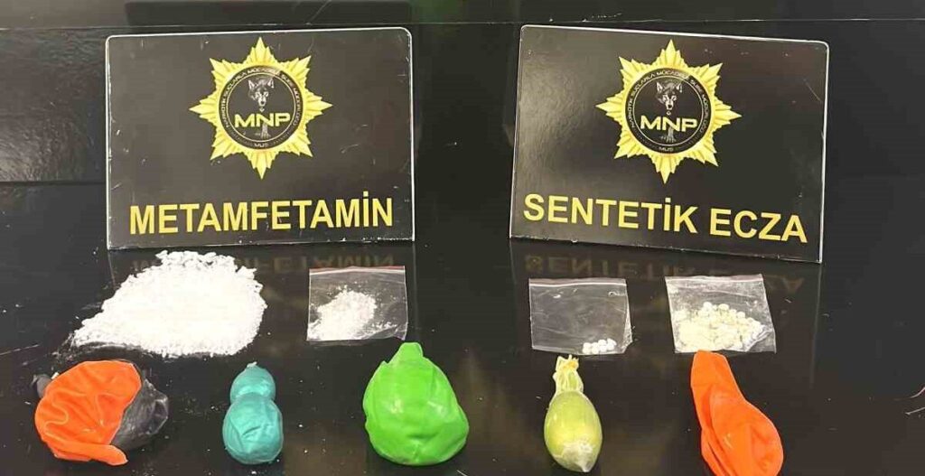 musta otobuste uyusturucu sevkiyatina polis engel oldu habermeydan e1766418297278