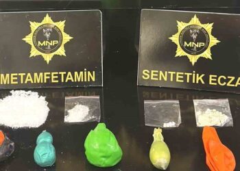 Muşta, otobüste uyuşturucu sevkiyatına polis engel oldu!