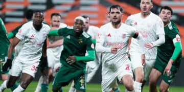 Pendikspor ile Esenler Erokspor yenişemedi