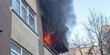 Sinop Boyabat'ta, bir apartmanda çıkan yangın korkuttu! Sinop Boyabat’ta, bir apartmanda çıkan yangın korkuttu!