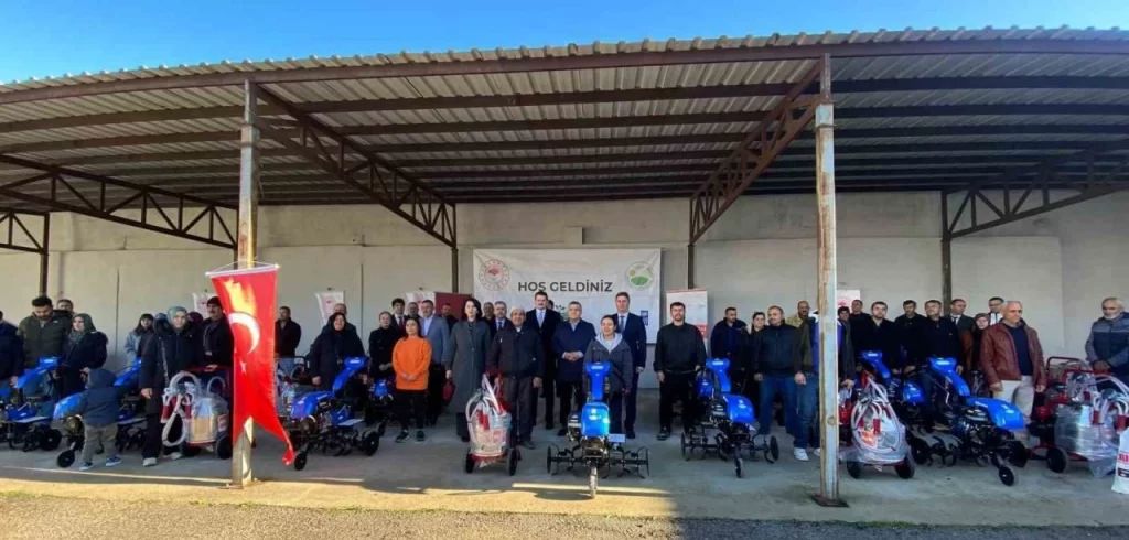 Sinop'ta, çiftçiye yüzde 100 hibeli makine ve ekipman desteği! sinopta ciftciye yuzde 100 hibeli makine ve ekipman destegi habermeydan e1765984904694